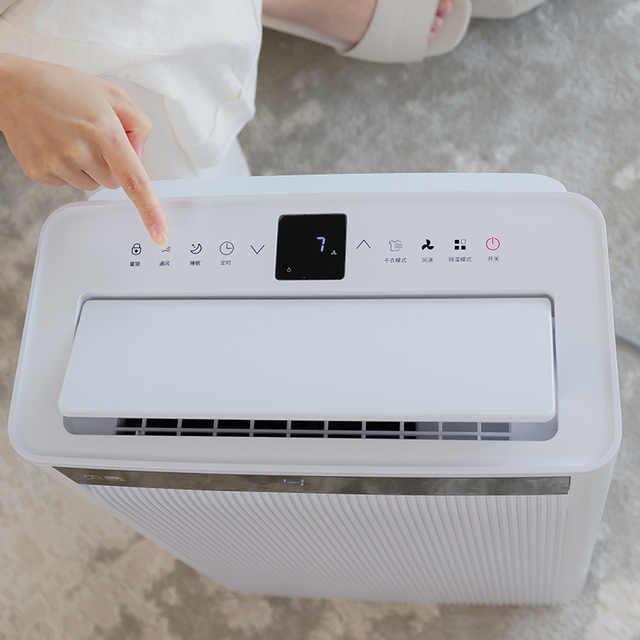 M320 Floor Standing 20L Dehumidifier